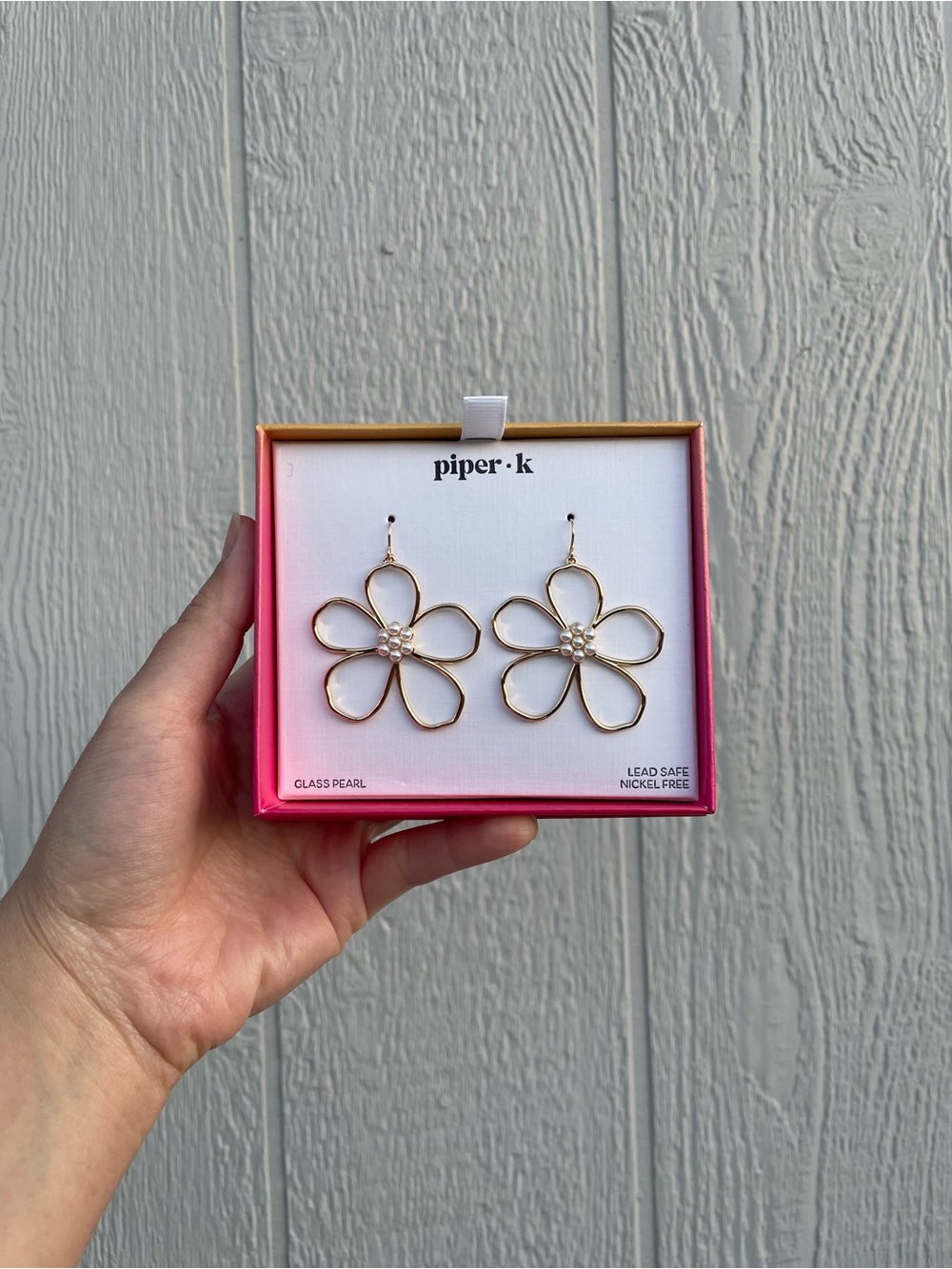 Piper K Gold Wired Flower